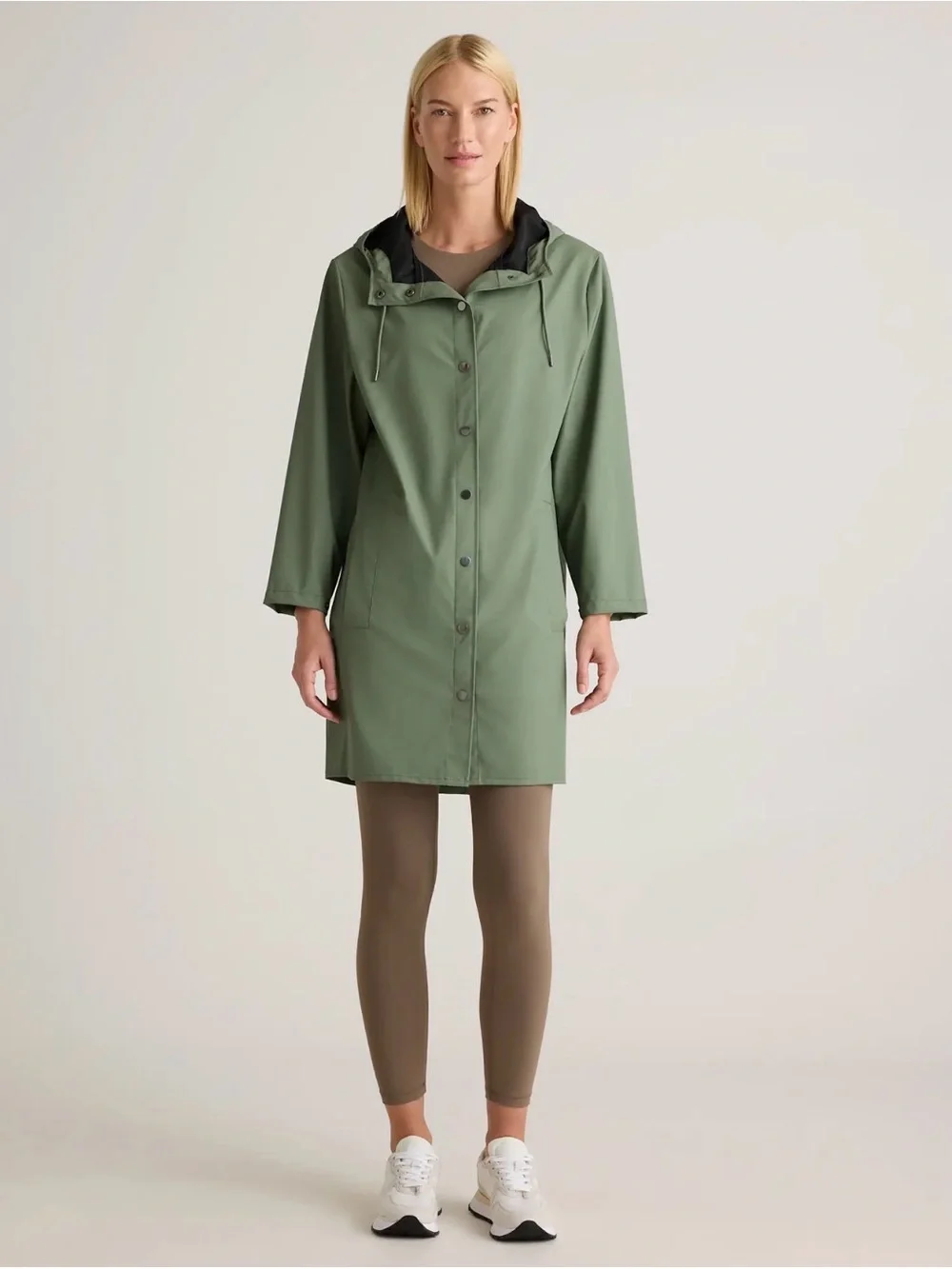Quince Rubberized Rain coat in Pine Green Size XL